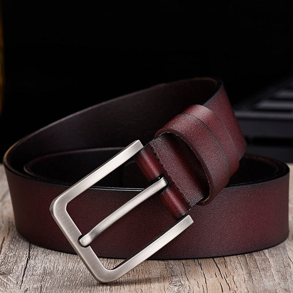 Classic Belt with Brushed Buckle – Timeless Finish for Formal Looks