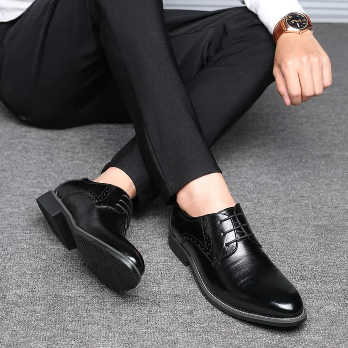Men’s Oxford Dress Shoes – Brogue Detail – Closed Lace – Formal Fit