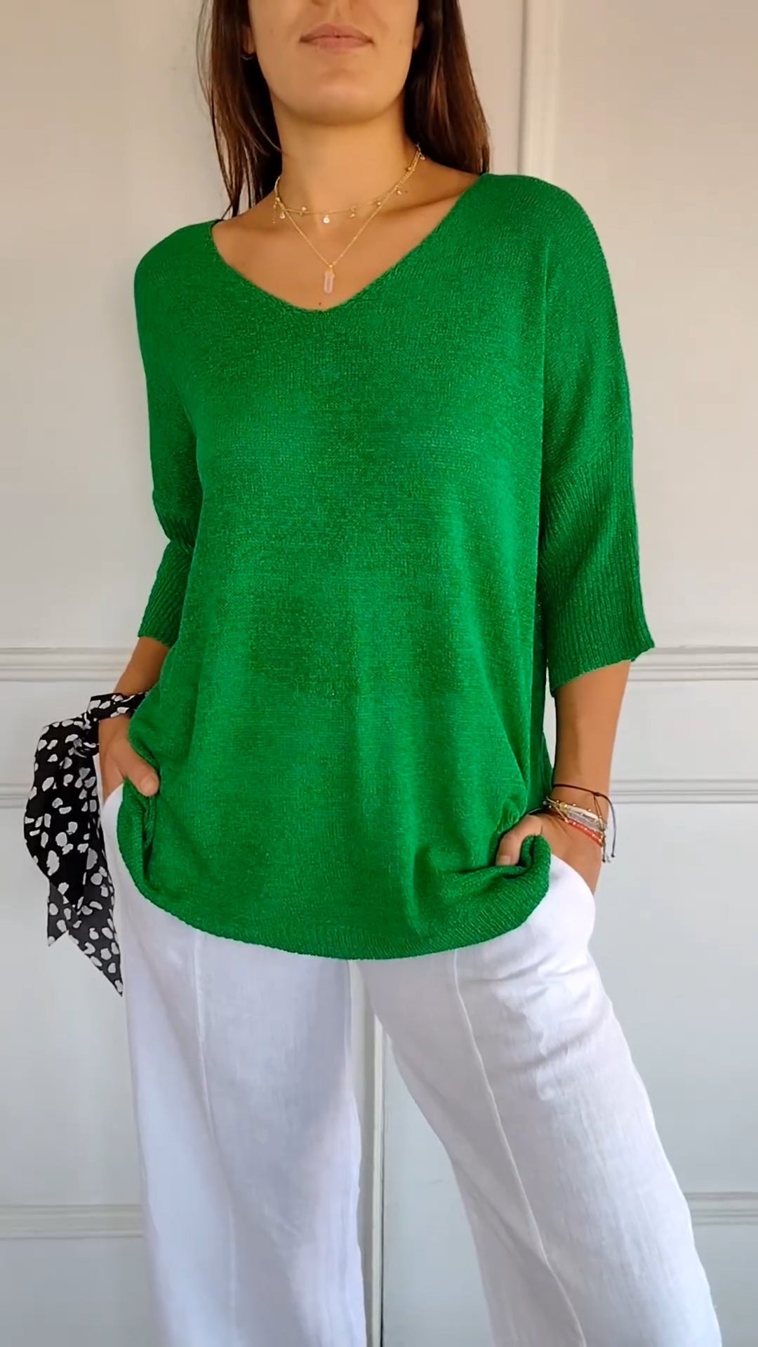 Chic and Stylish Loose V-Neck Top for Women