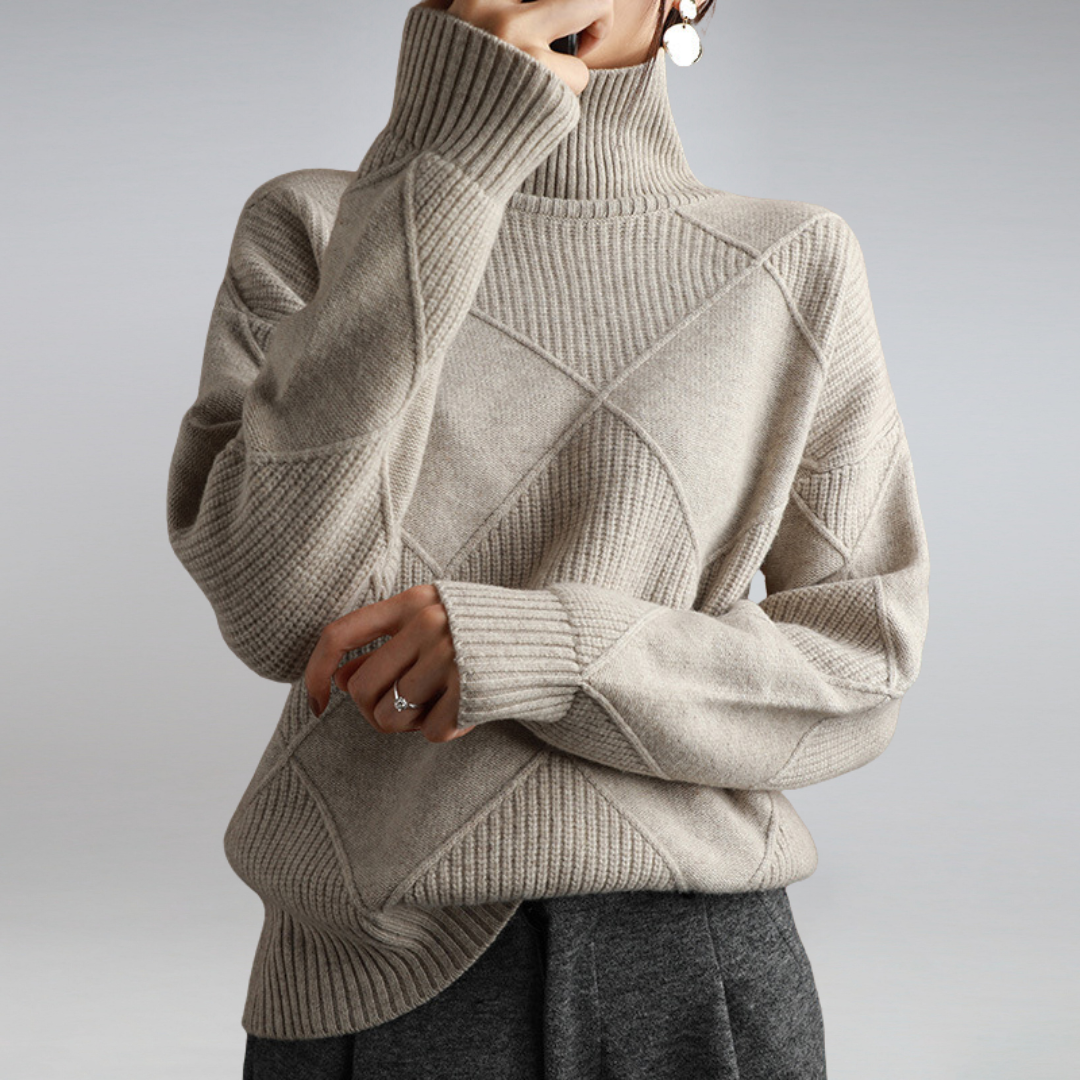 Penelope Pull Femme – Elegant & Soft Turtleneck Cashmere Sweater for Winter Comfort