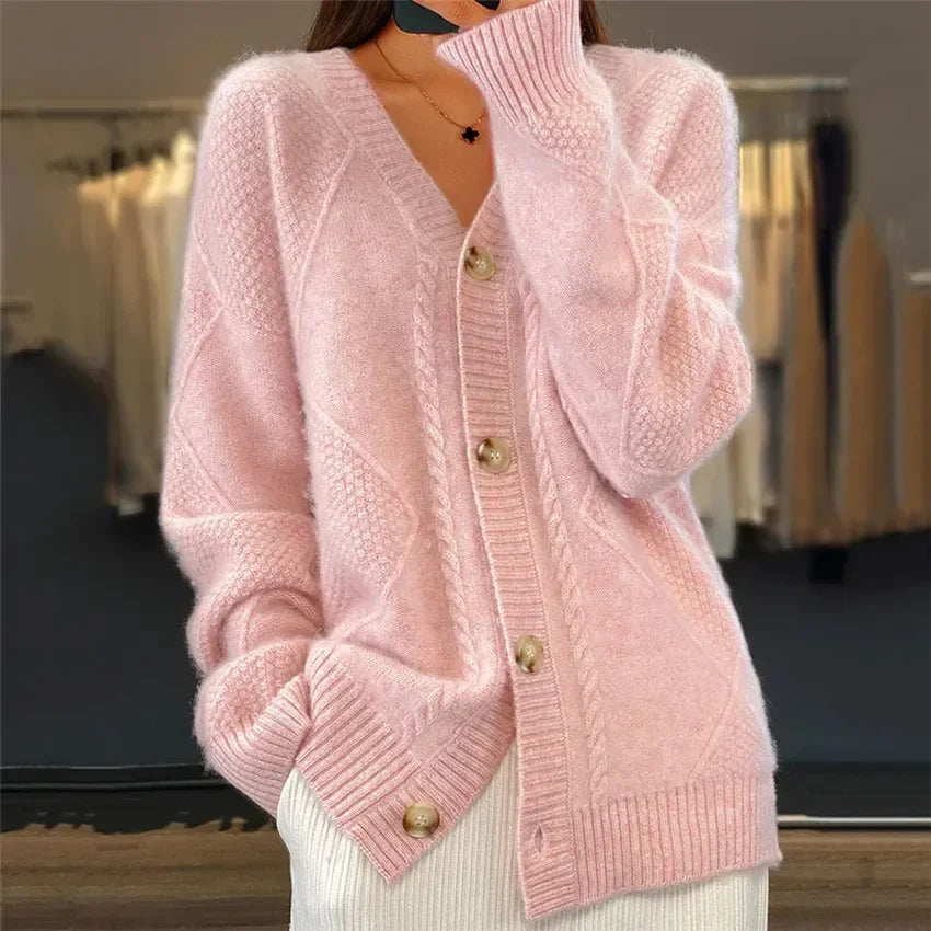 Lena Cardigan Femme – Soft Cashmere Buttoned Cardigan & Elegant Long Sleeves