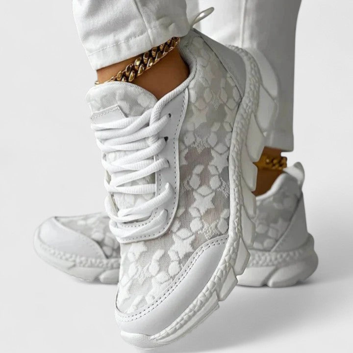 Annie | Cozy Sneakers
