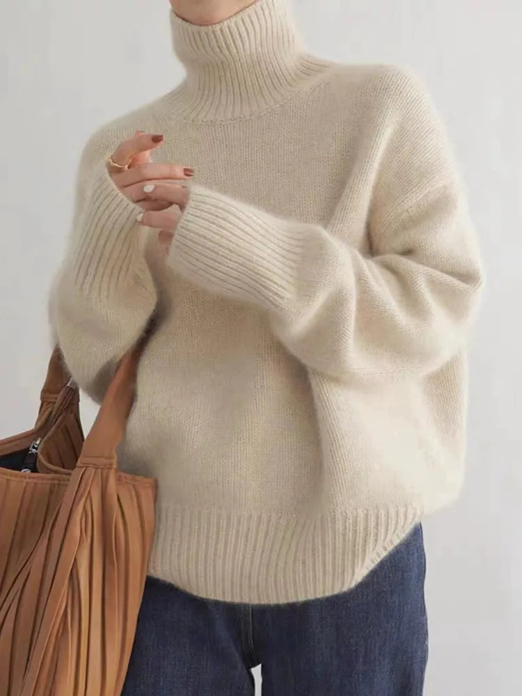 Lynn Pull Femme – Turtleneck in Soft Wool & Elegant for Chic Winter Look
