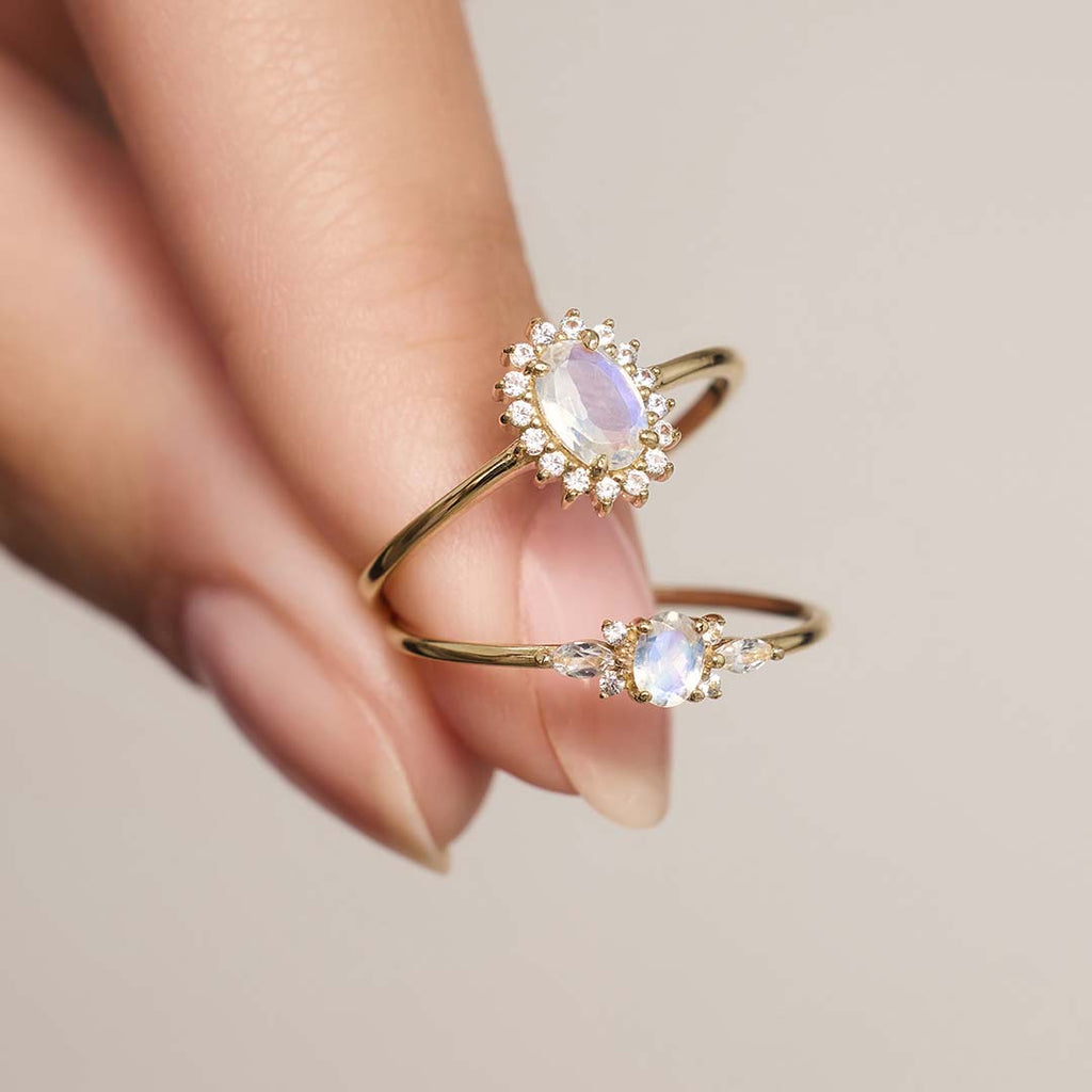 Clara | Violet Diamond Ring 18k Gold