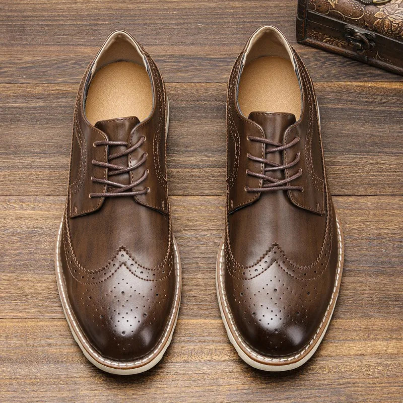 Men’s Classic Brogue Oxford Shoes –  Formal Wingtip Design