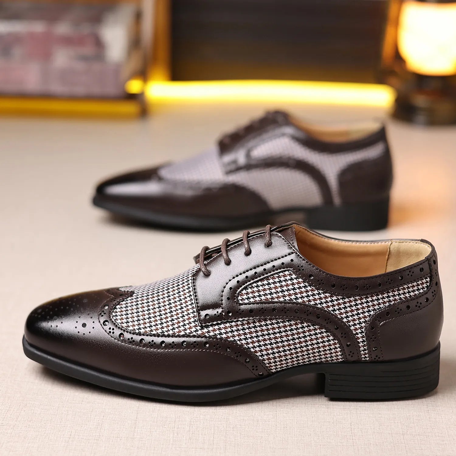 Men’s Houndstooth Oxford Dress Shoes – Classic Brogue Detailing