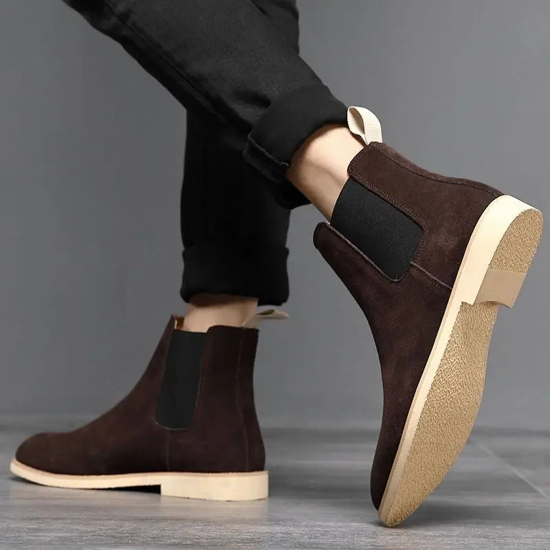 Men’s Retro Chelsea Boots – Medium-High Ankle Design