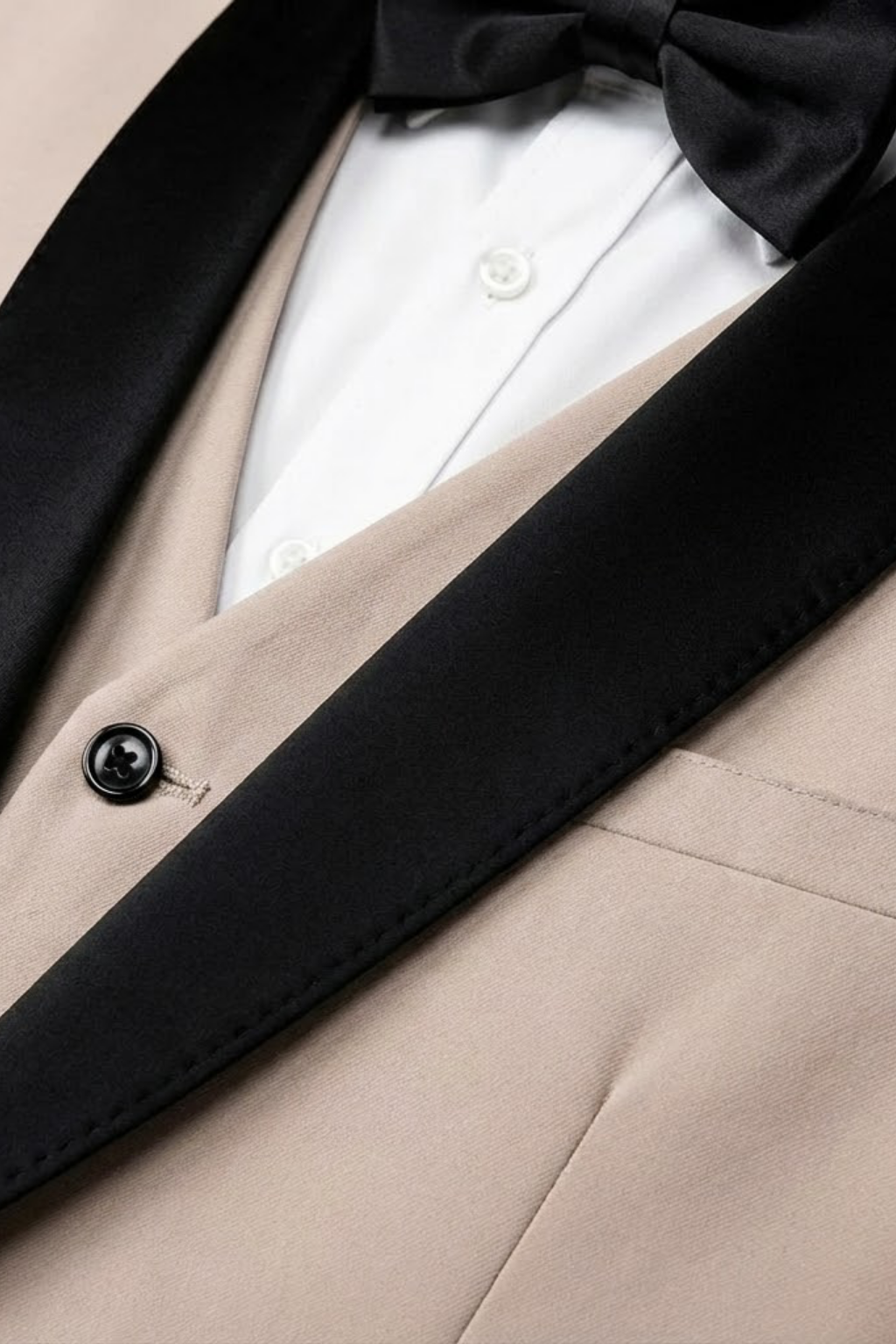 Men’s Slim Fit Three-Piece Suit – Tailored Jacket, Waistcoat and Trousers for Weddings and Formal Occasions