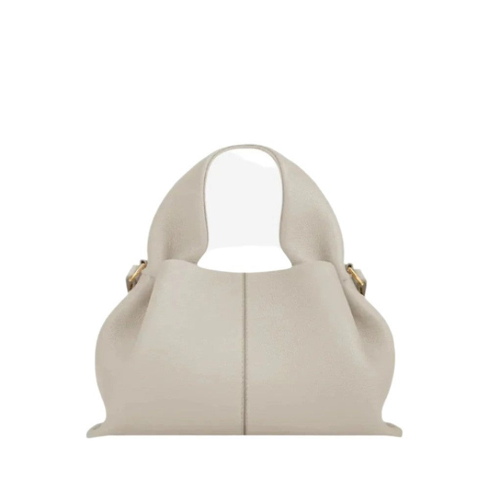 Annie | Stylish Travel Companion
