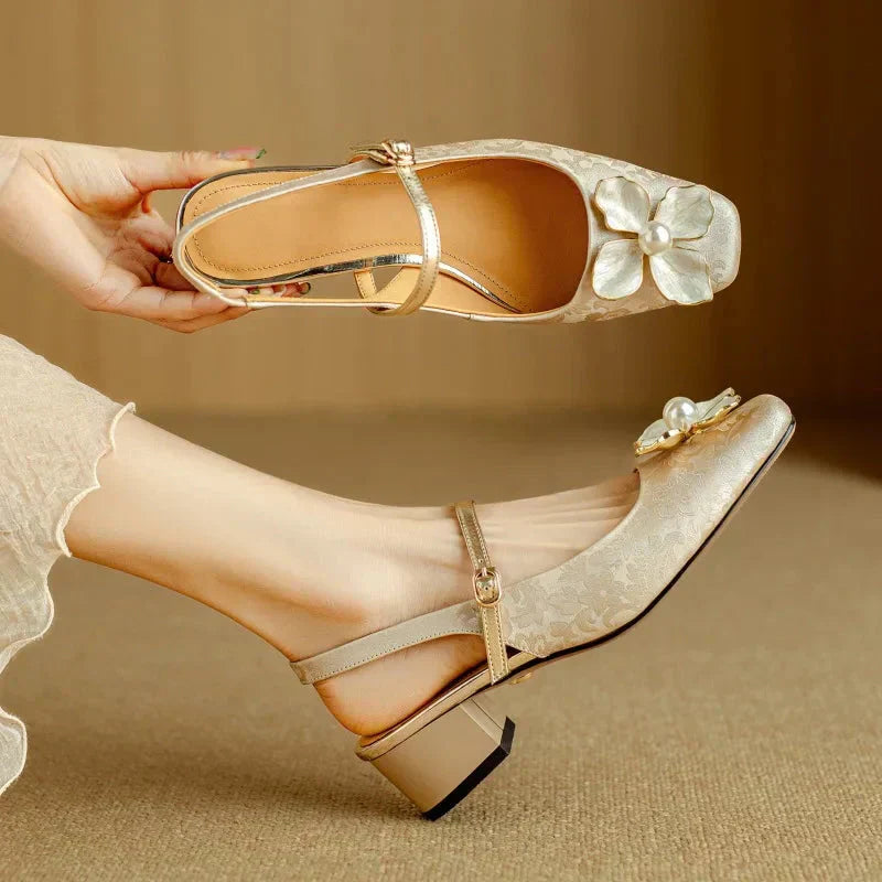 Annie | Eloise Elegant Pumps