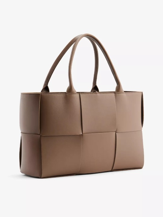 Annie | Serelune Tote Bag