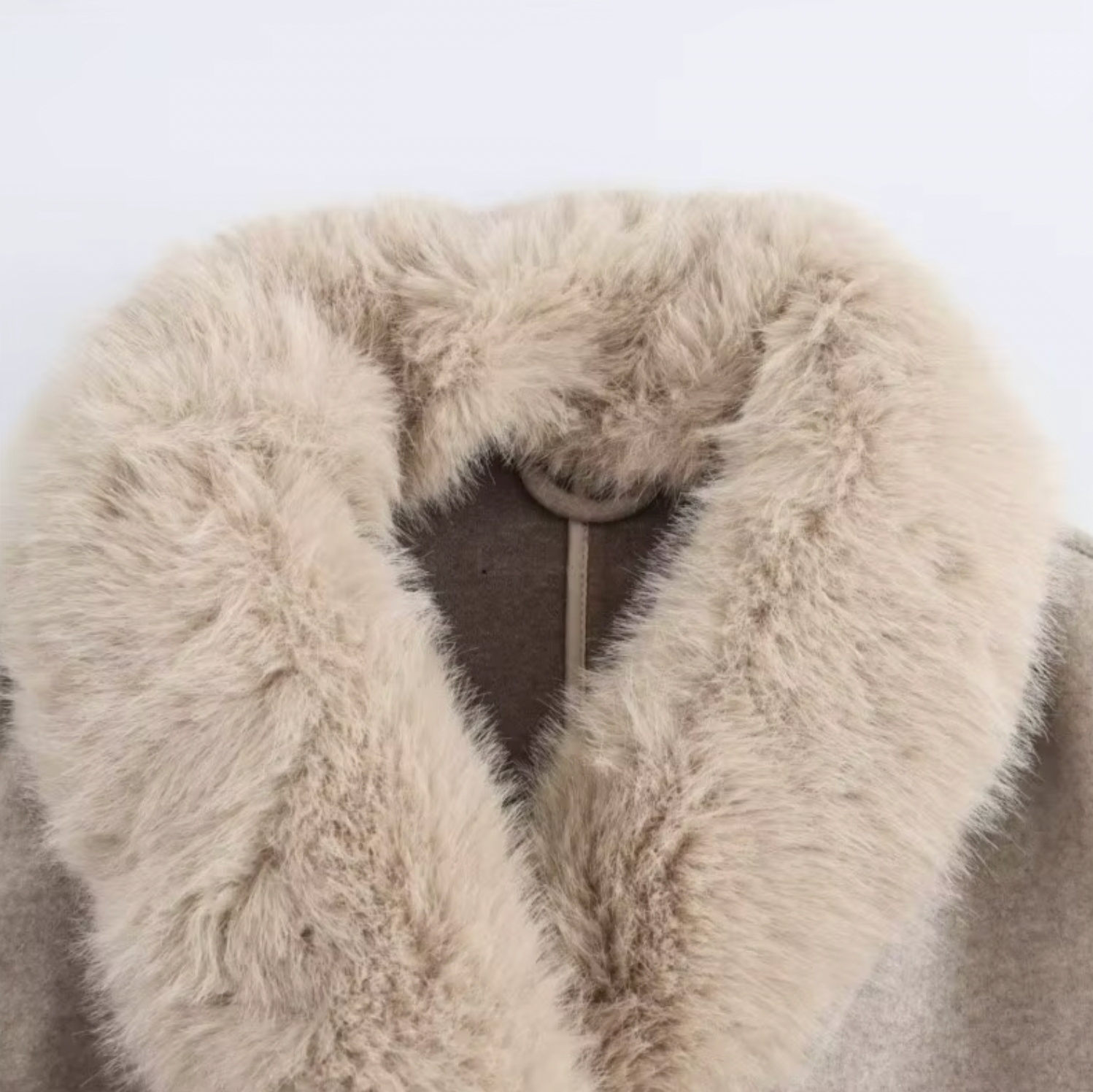 Women’s Beige Double-Breasted Trench Coat with Faux Fur Collar – Belted Longline Design