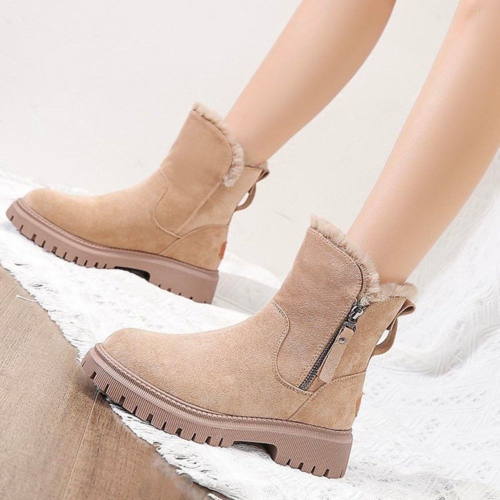 Women’s Black Ankle Winter Boots – Faux Fur Lined, Zip, Lug Sole