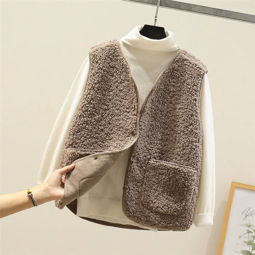 Women’s Button-Front Sleeveless Vest – Winter Layering
