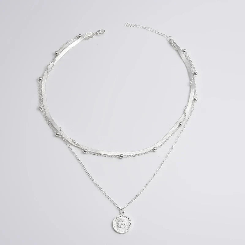 Women’s Round Pendant Necklace – Handcrafted Design for Elegant and Sentimental Gifting