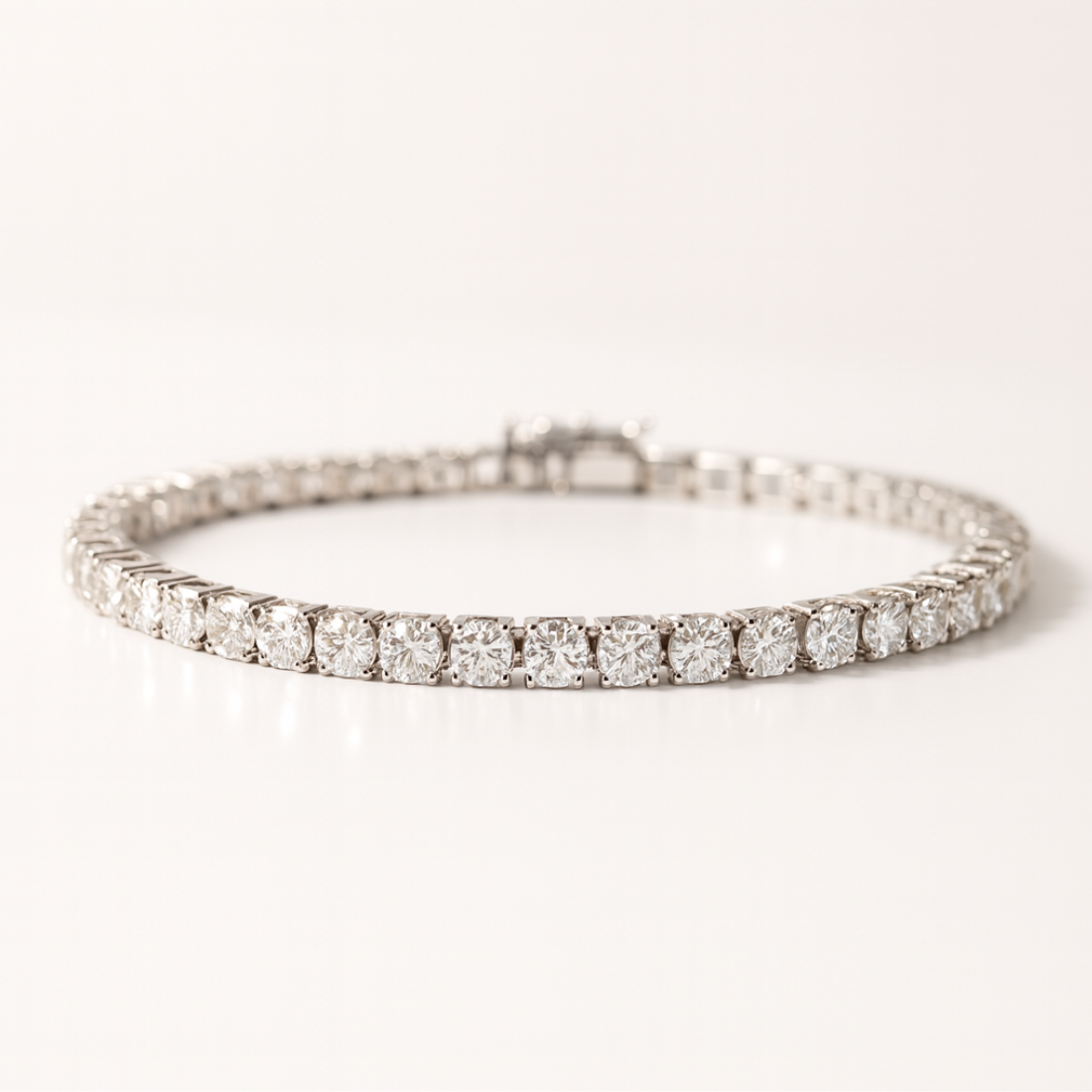 Tennis Bracelet – Round-Cut, Slim Line, Secure Clasp