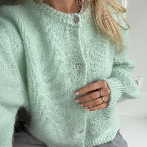Addilyn Cardigan Femme – Soft & Elegant Sweater in Comfortable Knit for Winter
