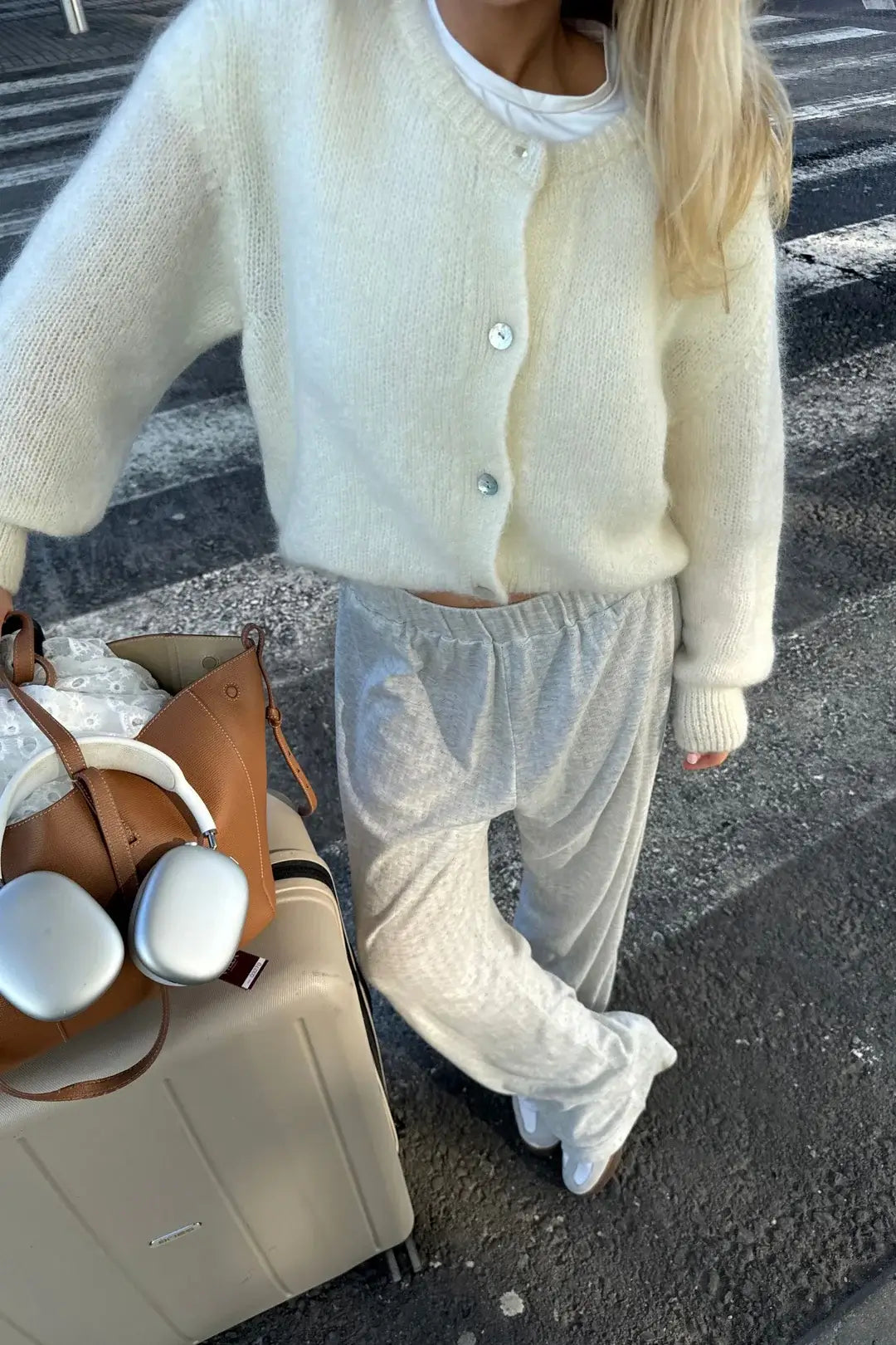 Addilyn Cardigan Femme – Soft & Elegant Sweater in Comfortable Knit for Winter